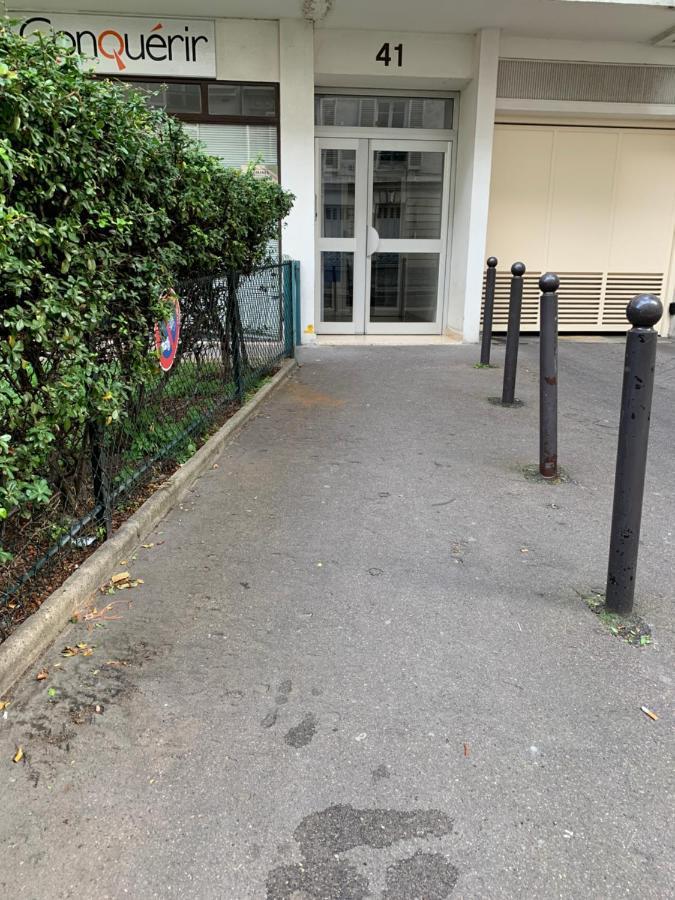 Paris Porte De Versailles Abbe Groult Exterior photo